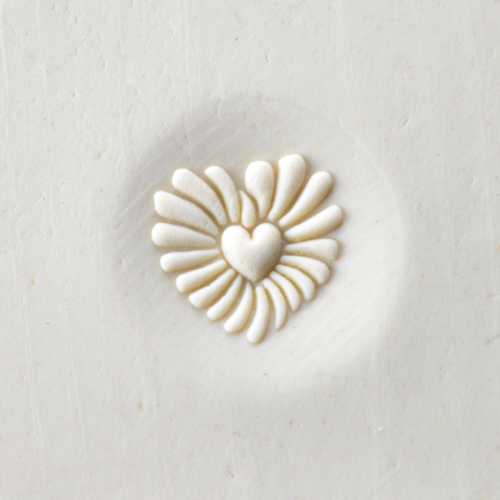 CT-015 Curved Heart Love Stamp